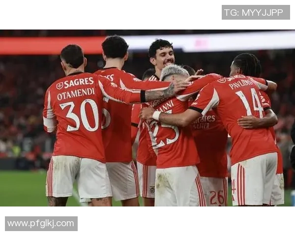 友谊赛精彩对决本菲卡与波尔图1比1平局战术分析与绝杀时刻回顾