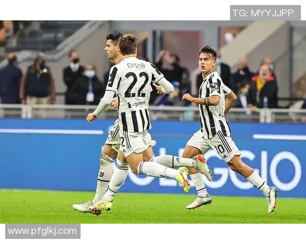 欧冠激战尤文图斯6比2波尔图点球争议引发全场热议