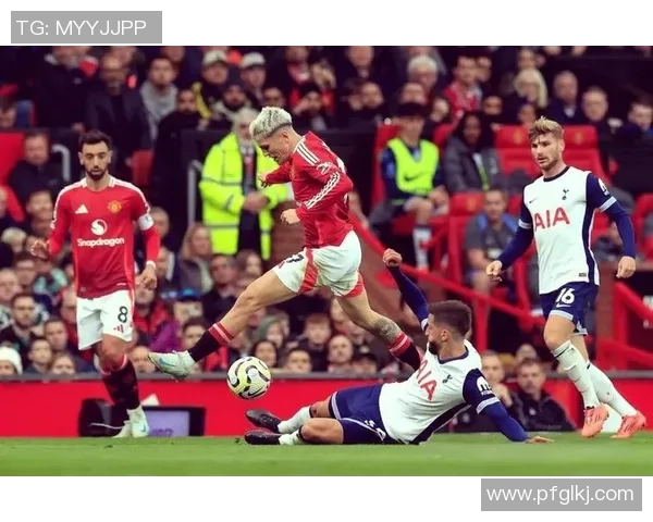 德甲激战曼联大胜波尔图全场沸腾赛后点评引发热议